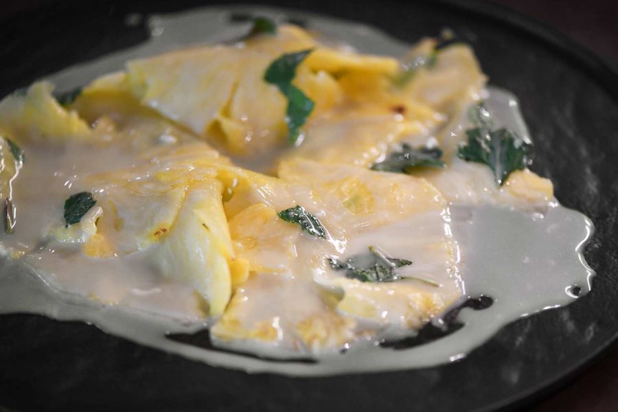 Ananas Marinata Al Maraschino Con Cioccolato Bianco E Menta