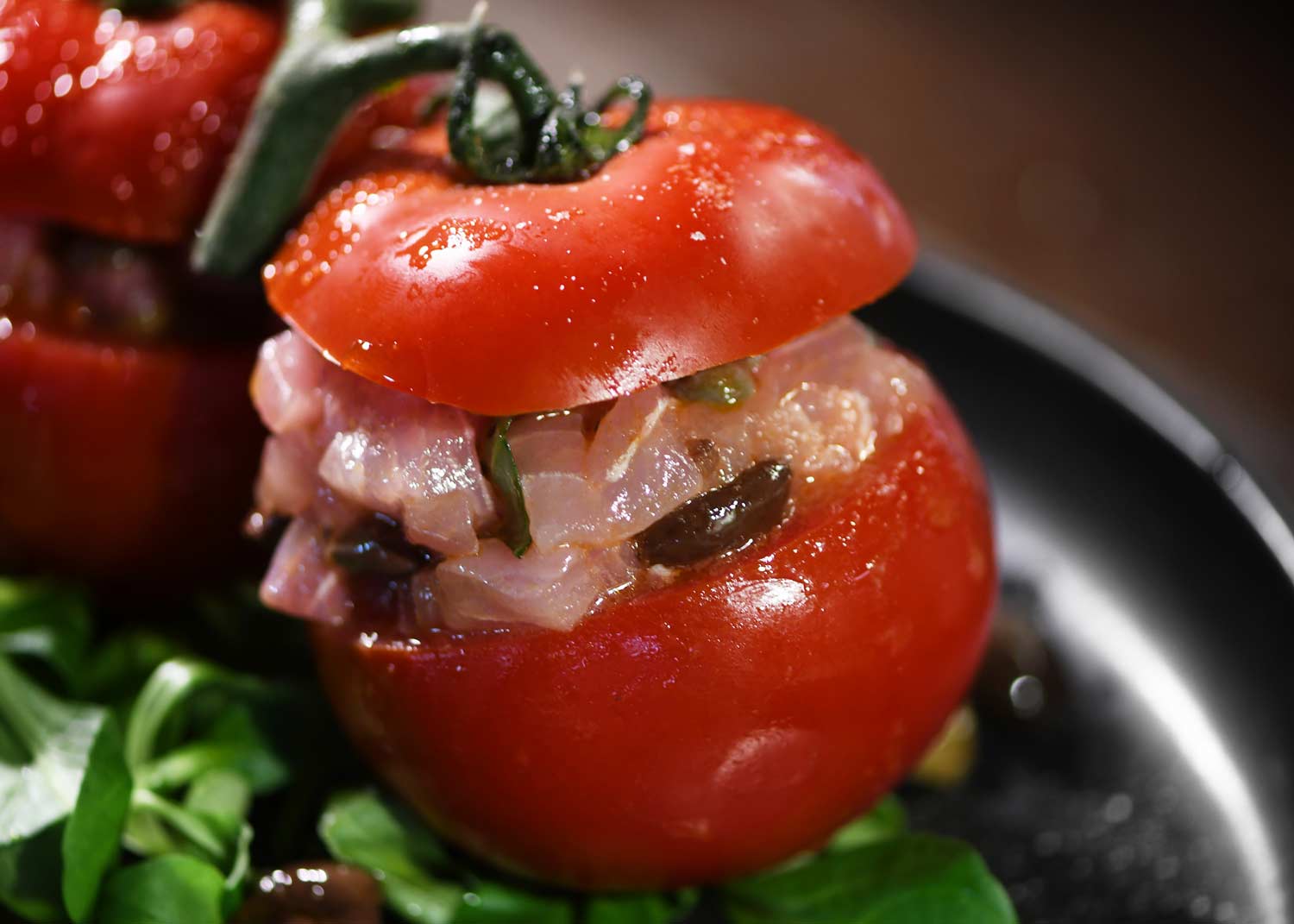 Pomodoro Farcito Con Tartare Di Ricciola