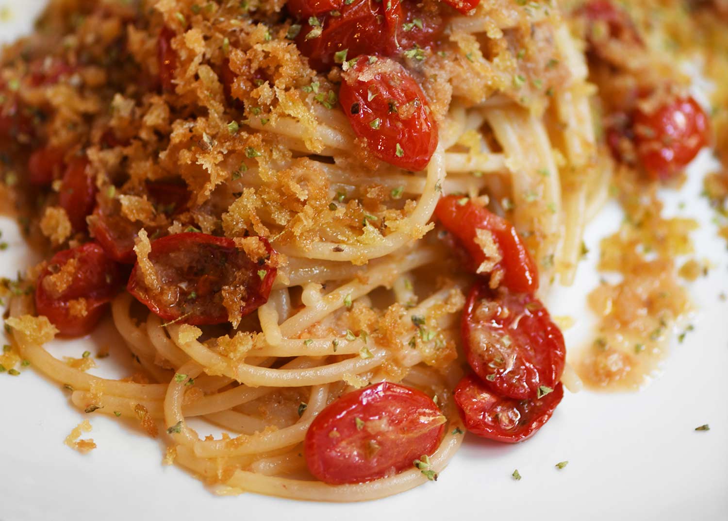 Spaghetti Con Pomodorini Confit E Pangrattato