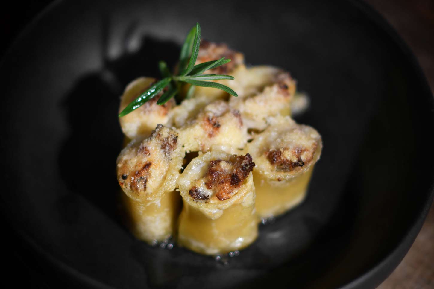 Paccheri Ripieni con Funghi e Salsiccia