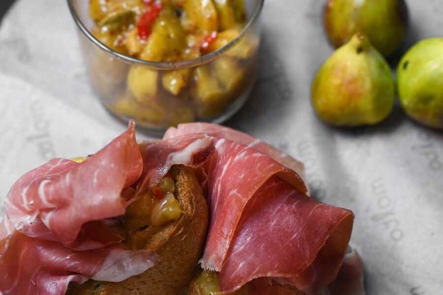 Mostarda di Fichi con Culatello e Crostone di Pane
