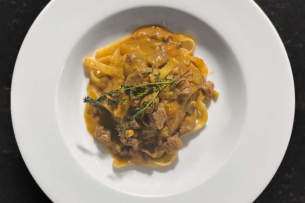 Acqua e Farina al Ragù Bianco di Carni Miste
