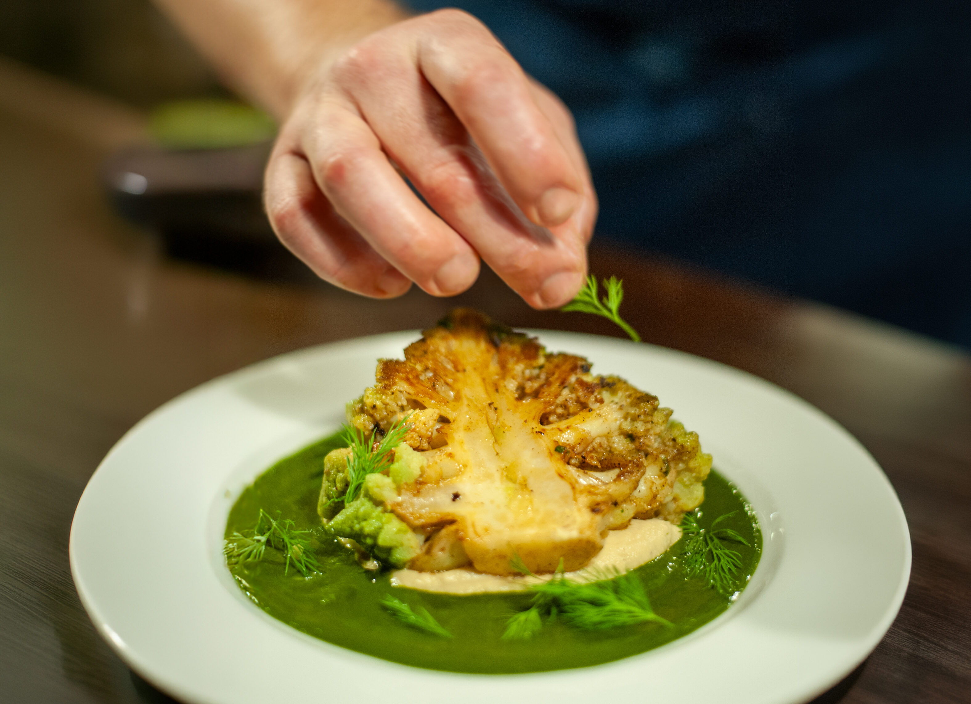 Broccolo Romanesco, ceci e cavolo nero